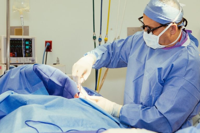Surgeon Surgeon