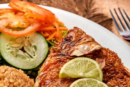 best pescado frito con patacones near me